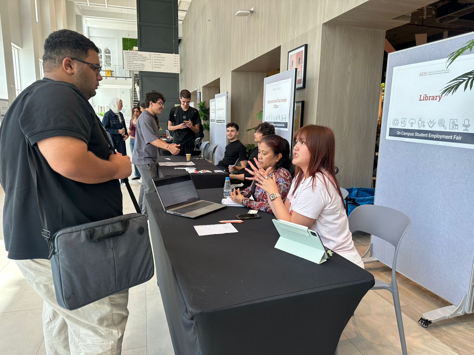 AUS Library and the Student Employment Fair, Fall 2025